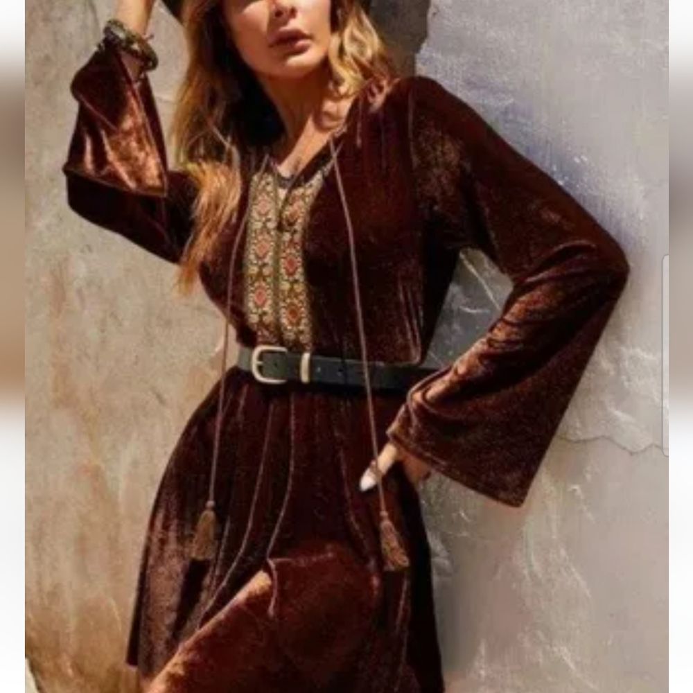 Rusttydustty Velvet Dress. Size medium. Color brown.